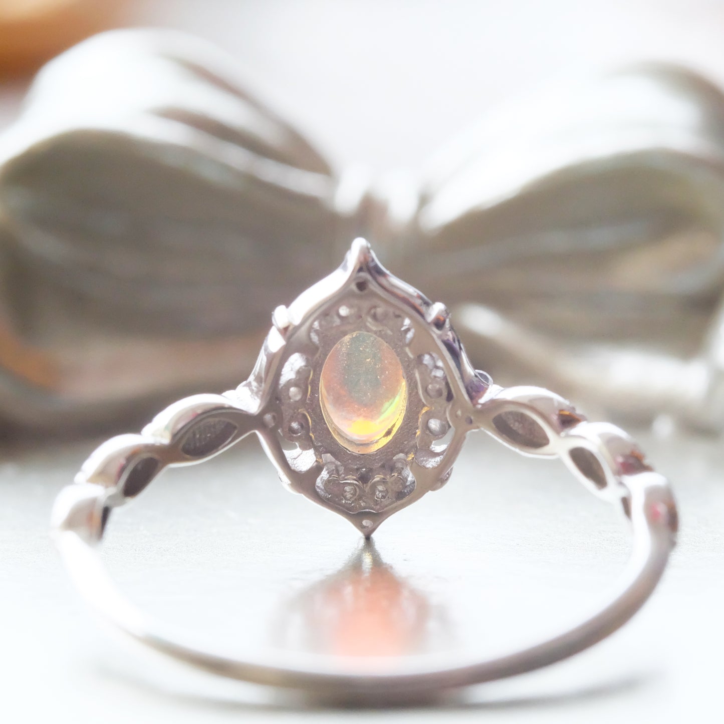 Vintage Style Moon Ring 925 Sterling Silver Women Engagement Rings White Golding Promise Rings Mother‘s Day Gift for Girlfriend perfect jewelry