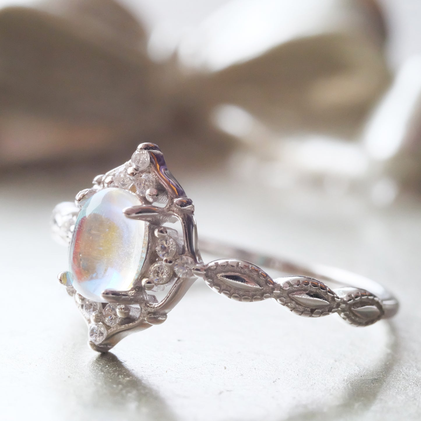 Vintage Style Moon Ring 925 Sterling Silver Women Engagement Rings White Golding Promise Rings Mother‘s Day Gift for Girlfriend perfect jewelry