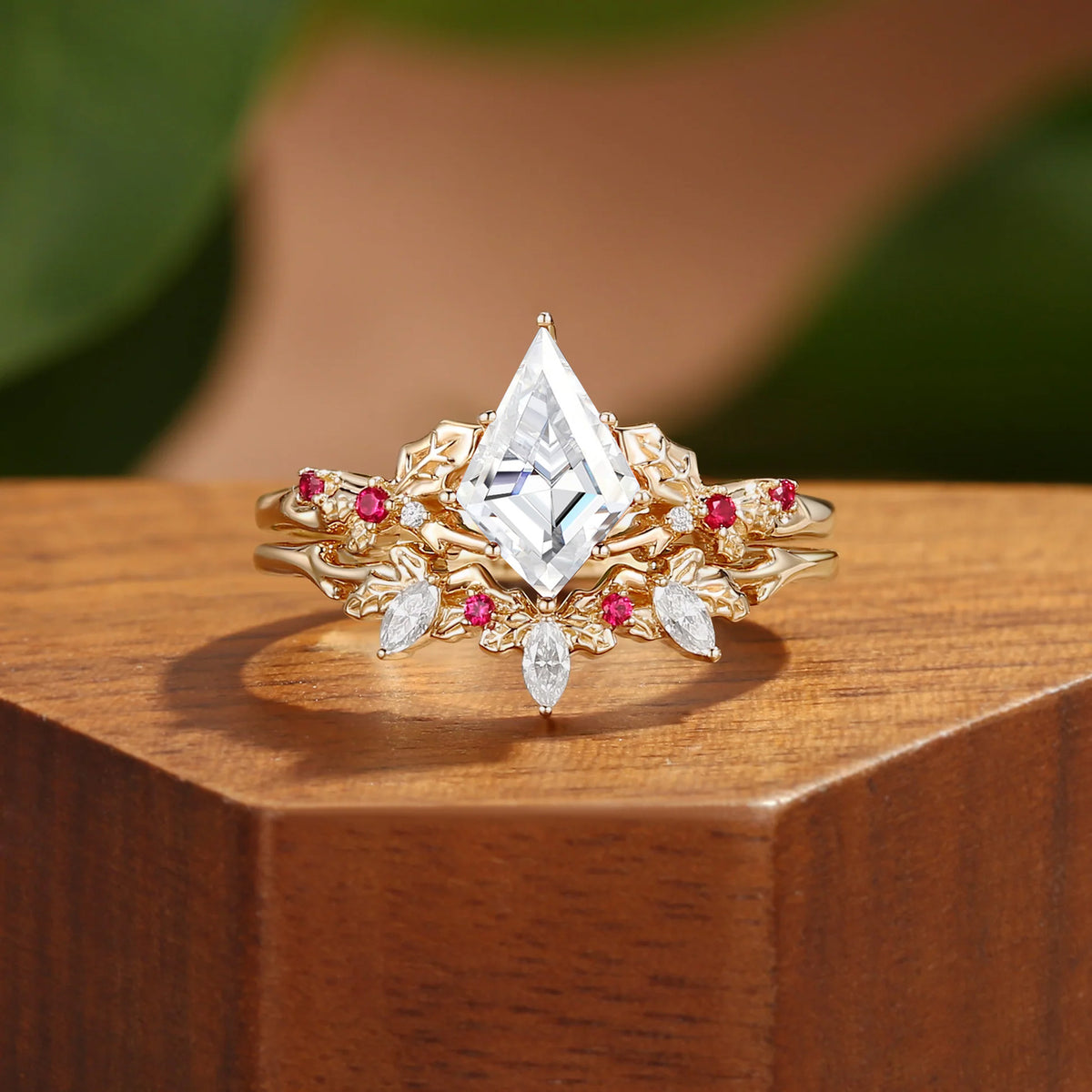 Bridal inspired kite moissanite ring set