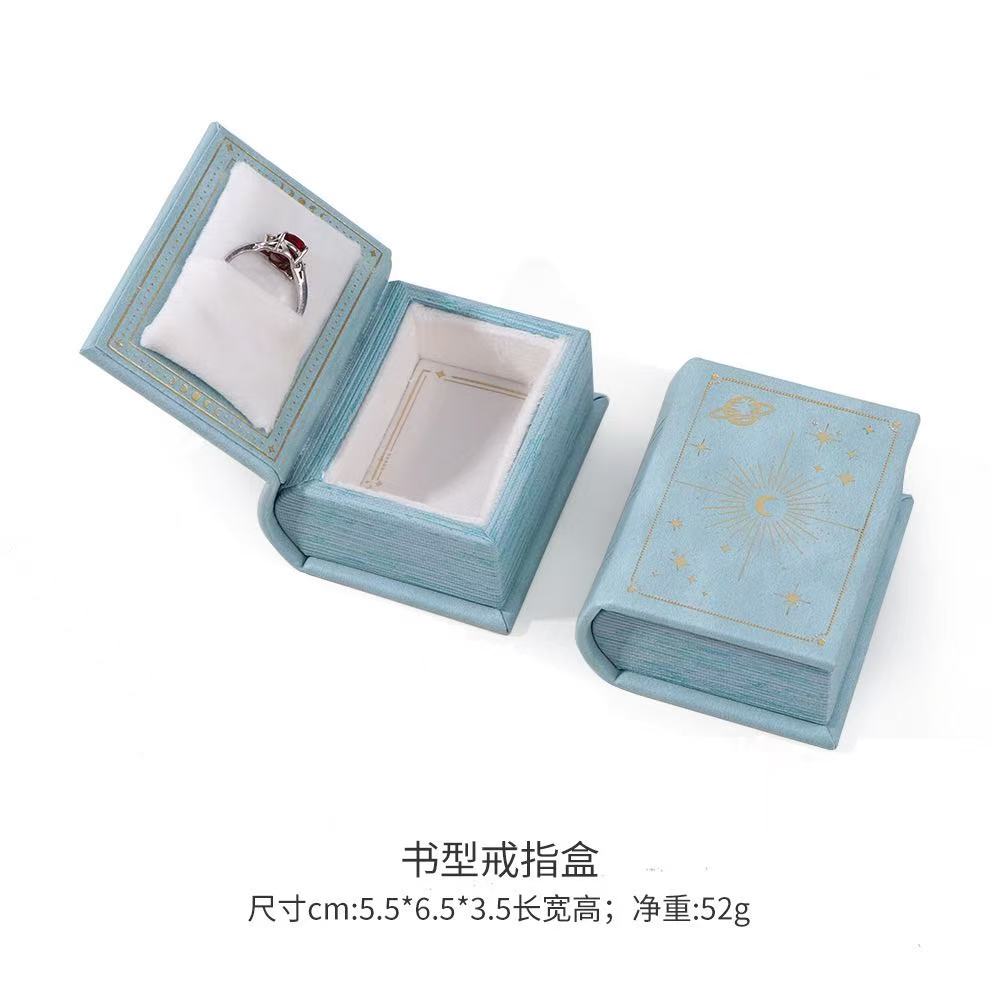 Elegant Vintage Book Styles Engagement Rings Box Jewelry Box Blue & Green With Magnetic Closure Container For Jewelry Mother's Day Gift Lightweight Jewelry Organizer Case Wedding