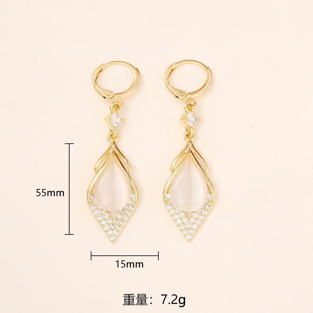 STAR WISH cat eye zircon teardrop earrings close detail