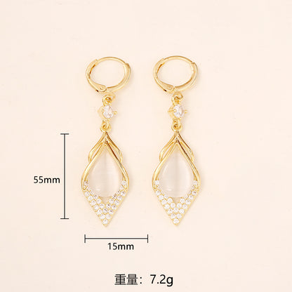 STAR WISH cat eye zircon teardrop earrings close detail