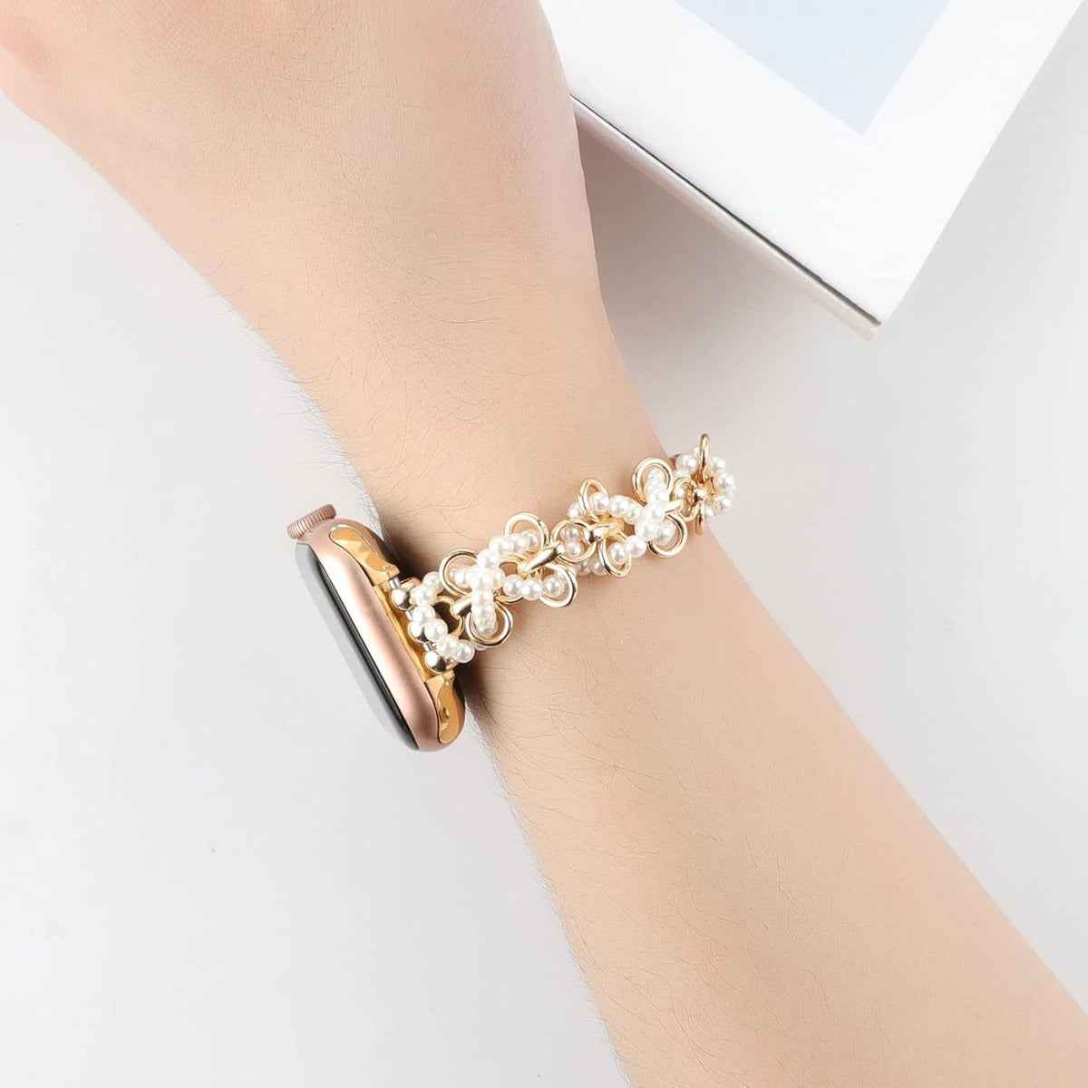 Crystal Pearl Cuban Apple Watch Band