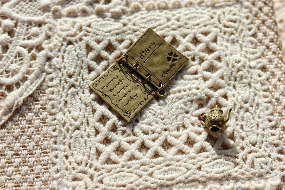 Nature lace journal and fabric cover detail 12