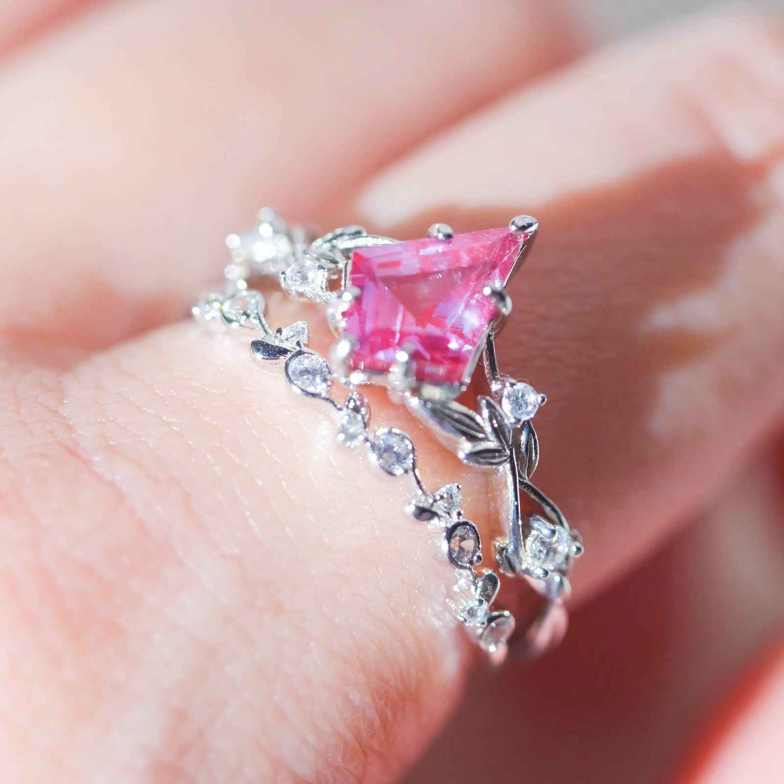 STAR WISH alexandrite forest leaf ring set lifestyle jewelry photo