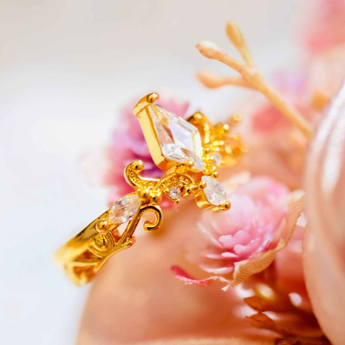 Close up of STAR WISH crown ring with rhombus zircon gemstone