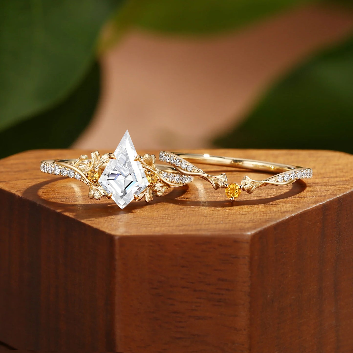 Kite cut moissanite ring detail