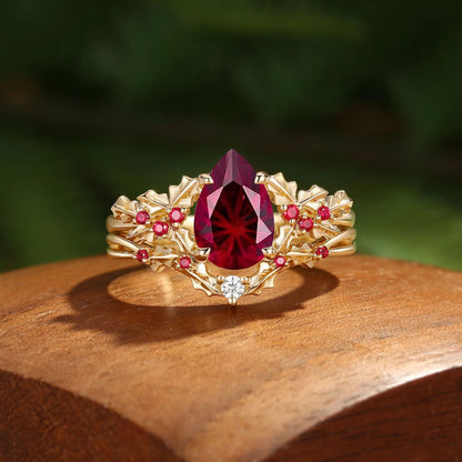 Pear-cut lab-grown pigeon blood ruby leaf ring set product view